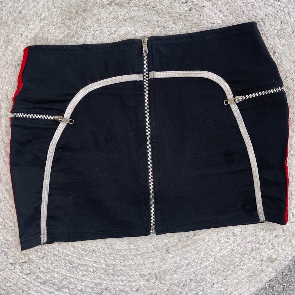 Y2K mini skirt for sale size S!